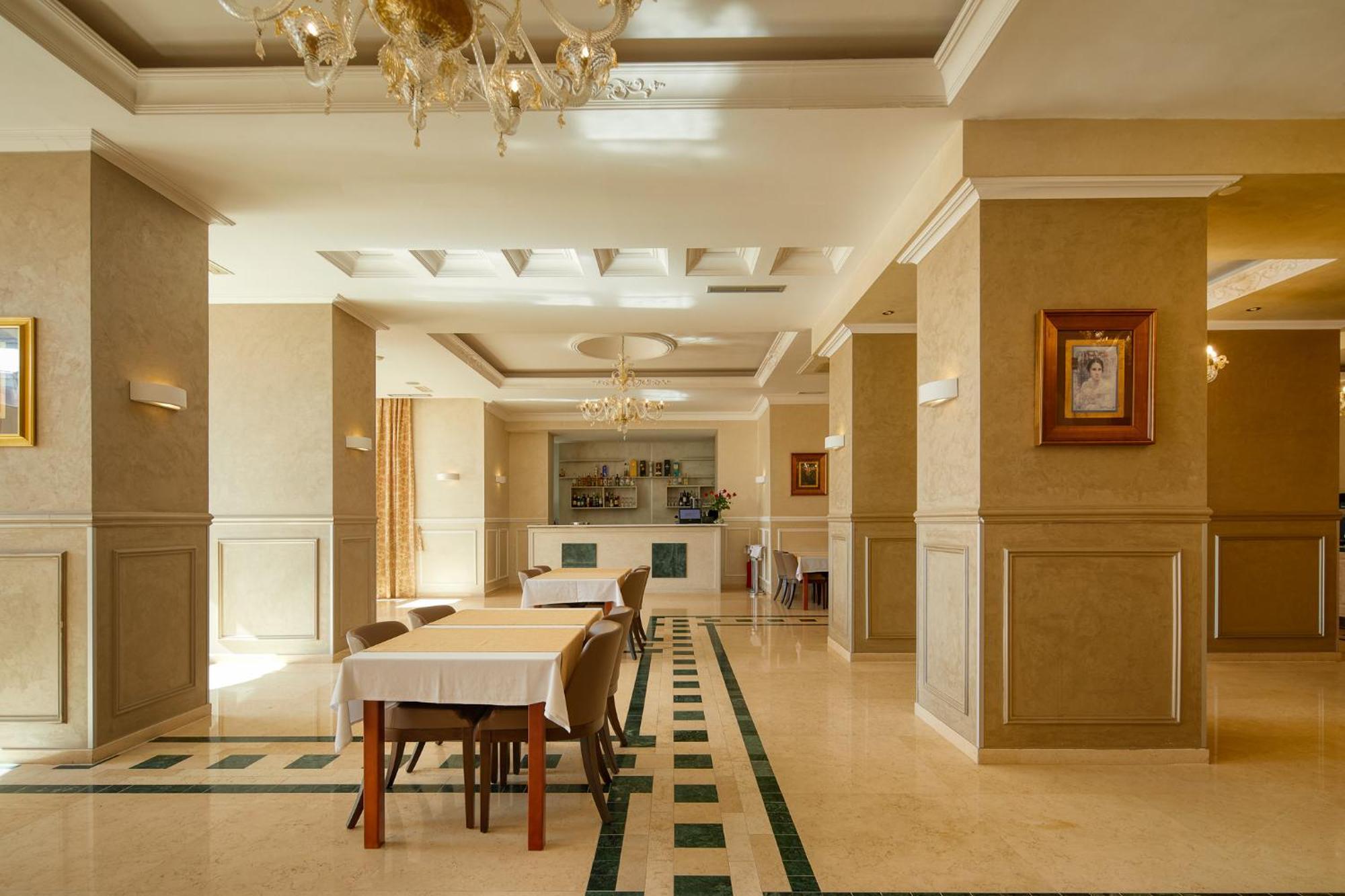Bo Palazzo Hotel 4*